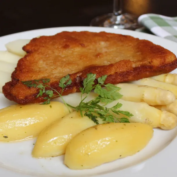 Spargel mit Schnitzel