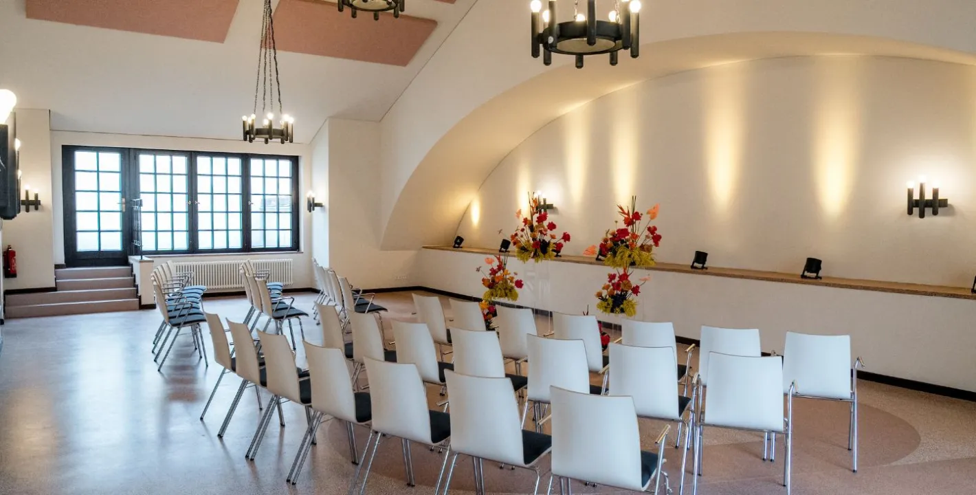 Hochzeits-Bestuhlung im Festsaal